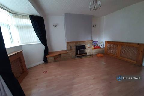 3 bedroom terraced house to rent, Weldon Crescent, Newcastle Upon Tyne, NE7