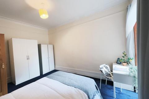 undefined, Boundaries Road, London SW12