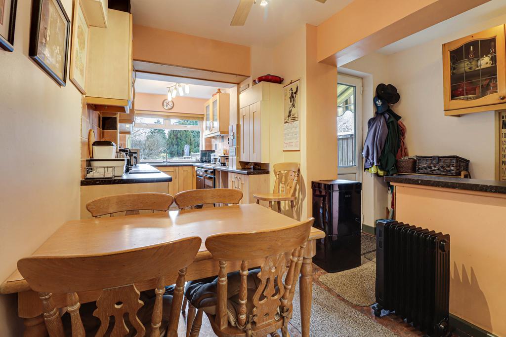 Kitchen/Dining