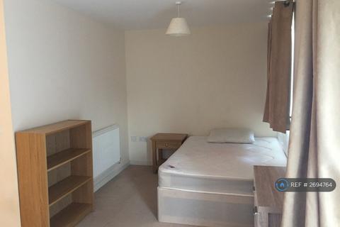 Studio to rent, Jacob House, Portsmouth, PO1