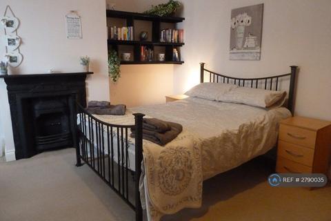 undefined, Frensham Road, Southsea, PO4