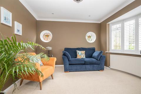 3 bedroom detached house for sale, St. Nicholas Grove, Ingrave, Brentwood