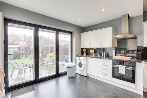 2 bedroom semi-detached house for sale, Cedar Avenue, Nottingham NG10