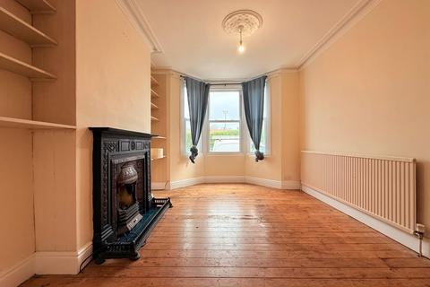 3 bedroom terraced house to rent, Cambridge Street, Wolverton