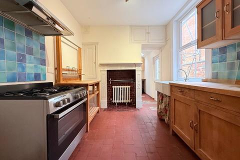 3 bedroom terraced house to rent, Cambridge Street, Wolverton