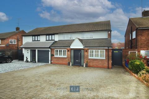 3 bedroom semi-detached house for sale, Knights Walk, Abridge Romford RM4