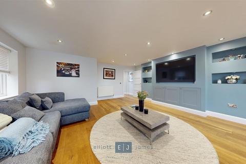 3 bedroom semi-detached house for sale, Knights Walk, Abridge Romford RM4