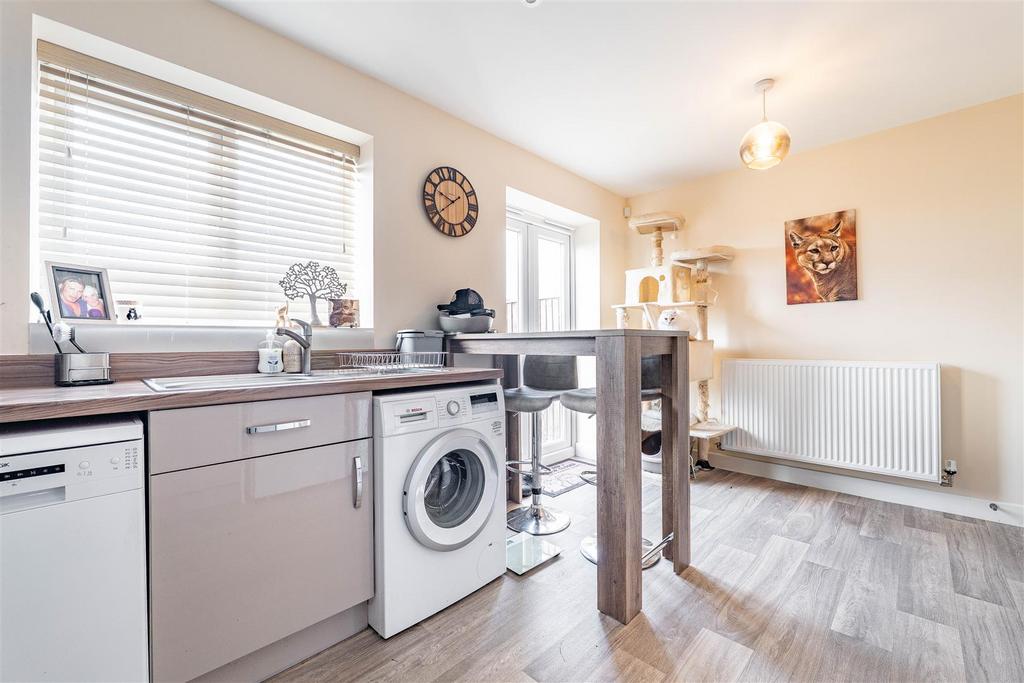 Kitchen/Dining Room
