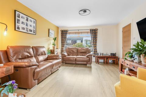 undefined, 28 Lamberton Court, Pencaitland, EH34 5BL
