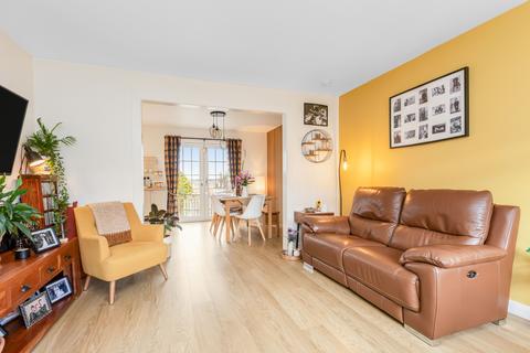 undefined, 28 Lamberton Court, Pencaitland, EH34 5BL