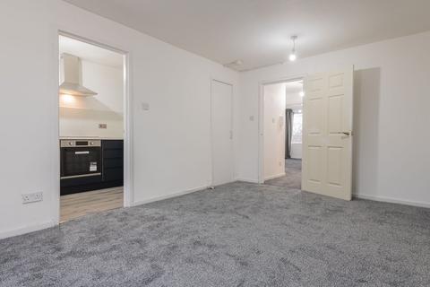 2 bedroom flat to rent, 56 Milnpark Gardens
