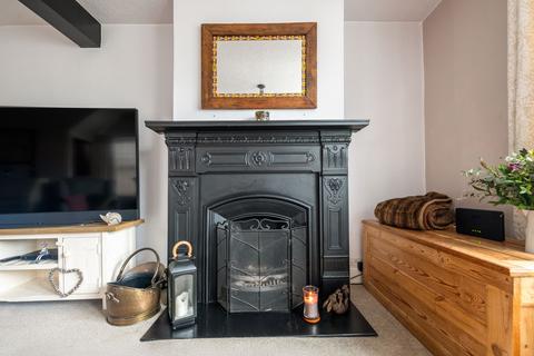 2 bedroom semi-detached house for sale, Godstone Road, Bletchingley, RH1