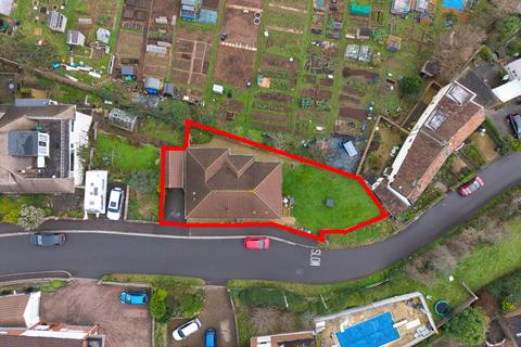 undefined, Spring Hill, BS22