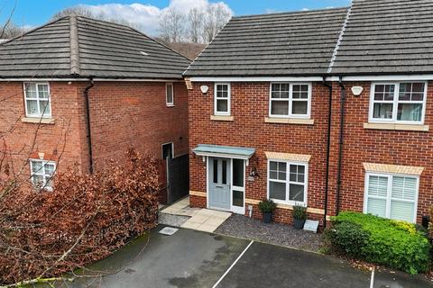 3 bedroom terraced house for sale, Roseway Avenue, Cadishead, M44