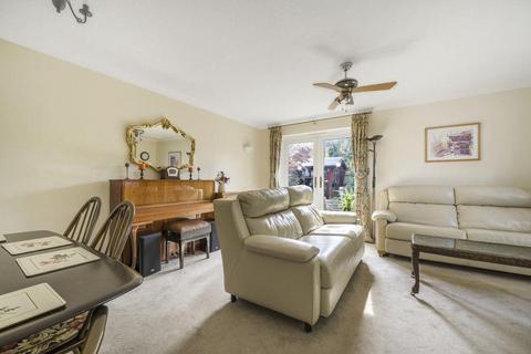 undefined, Lower Moor, Hampshire GU46