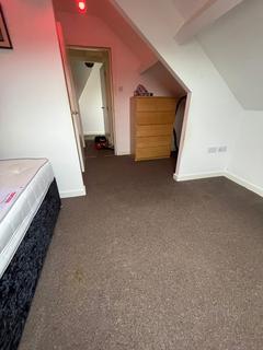 undefined, Ovington Grove, Fenham NE5