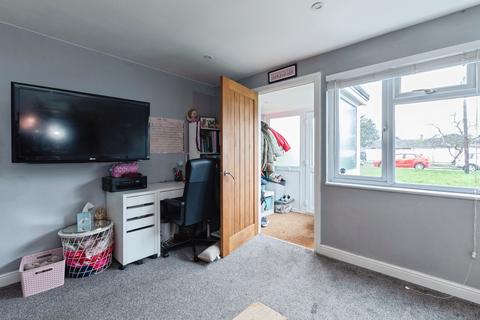 2 bedroom semi-detached house for sale, Barnaby Close, Salisbury, SP5