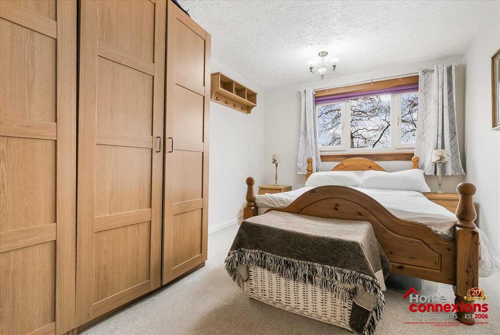 Bedroom One (2)