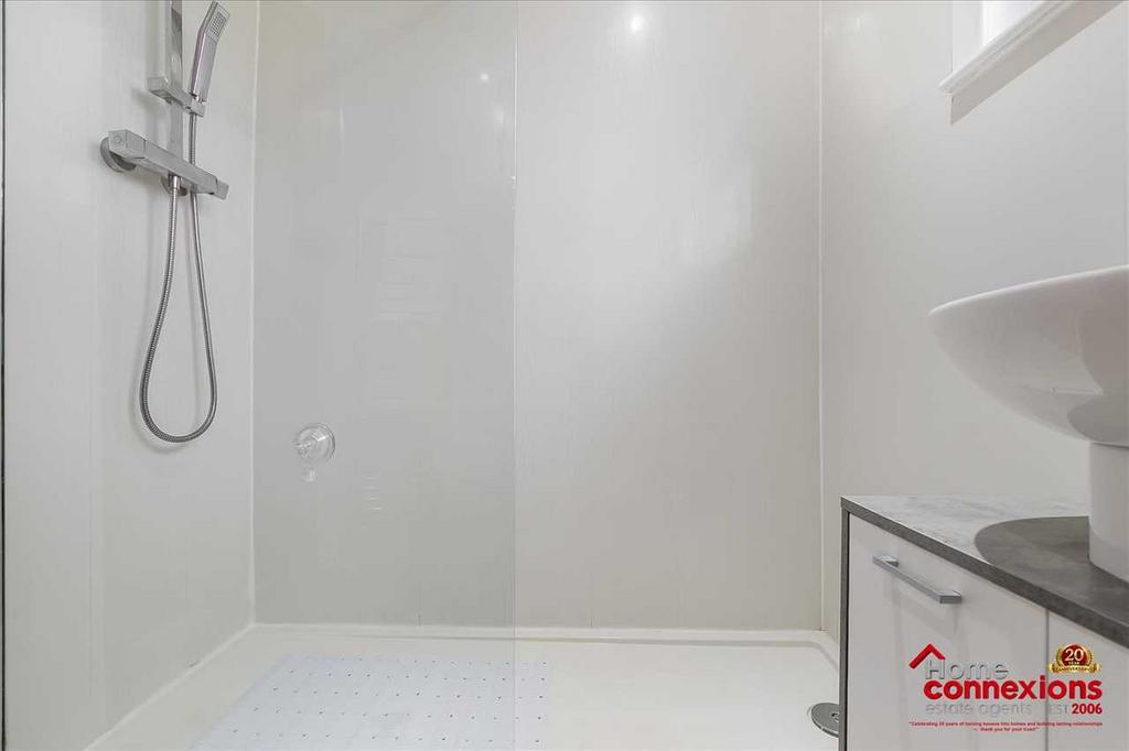 Shower Room (2)