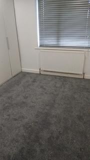 undefined, Petersfield Gardens, Luton LU3