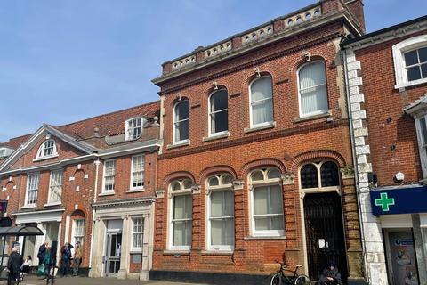 Property to rent - Market Place, Dereham NR19