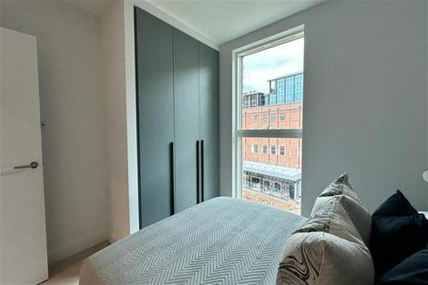 2 bedroom apartment to rent, Aquifer House, Horlicks Quarter, Slough, SL1