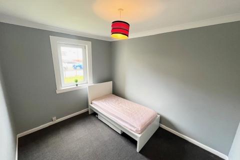 3 bedroom flat to rent, Kirkhill Road, Aberdeen AB11
