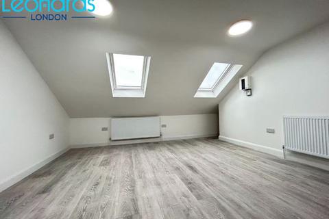 1 bedroom apartment to rent, Robinson Road, London