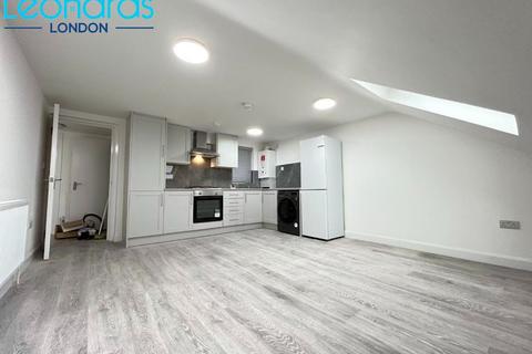1 bedroom apartment to rent, Robinson Road, London