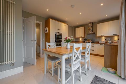 3 bedroom semi-detached house for sale, The Maltings, Llantarnam, NP44