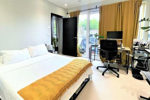 1 bedroom flat to rent, Peckham Road, Camberwell, London, SE5