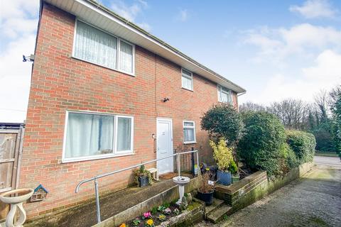 2 bedroom flat for sale, Poole Lane, Bournemouth BH11