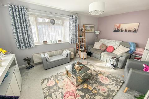 2 bedroom flat for sale, Poole Lane, Bournemouth BH11