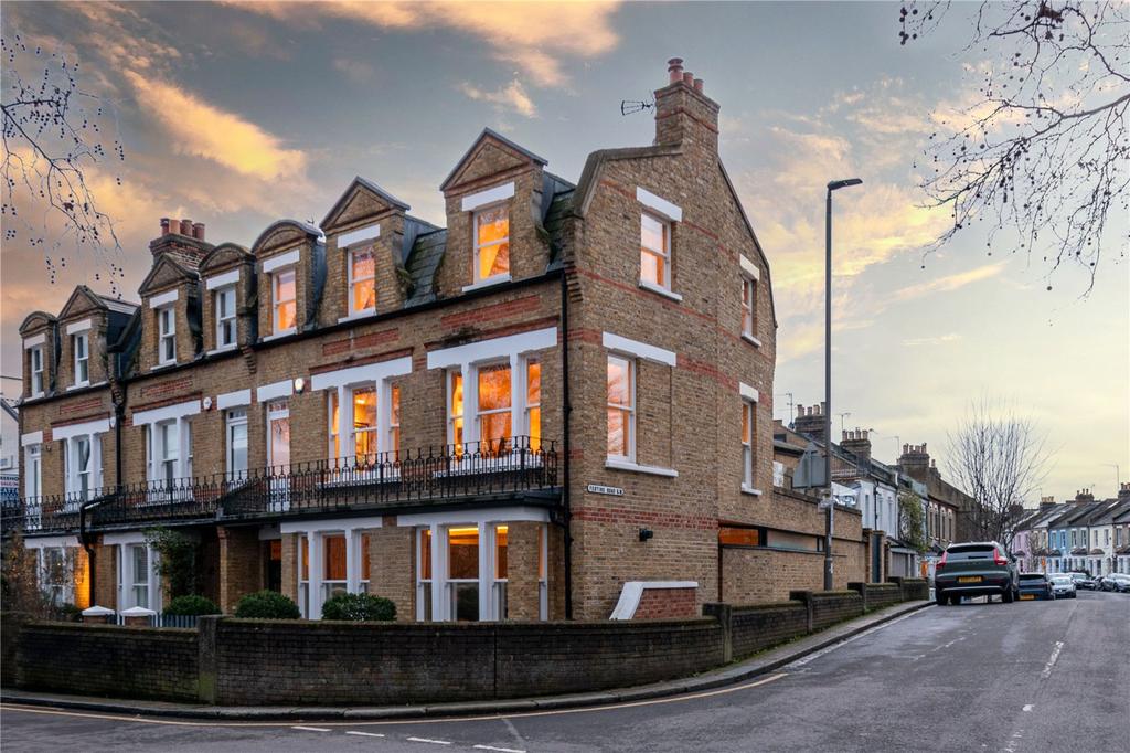 Embankment