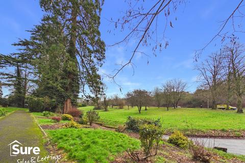 undefined, Double Room in Shared Apartment - Bohemia, Hemel Hempstead, Hertfordshire, HP2 5RW