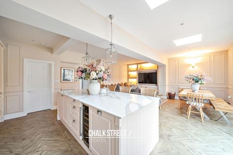 undefined, Brackendale Gardens, Upminster, RM14
