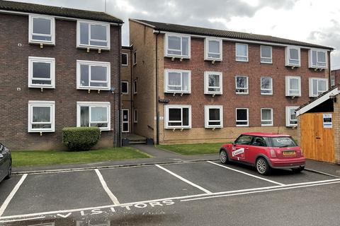 Station Approach, Cheam SM2