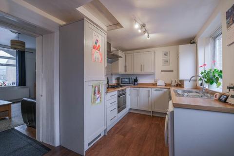 3 bedroom terraced house for sale, Coniston Road, Holmfirth HD9