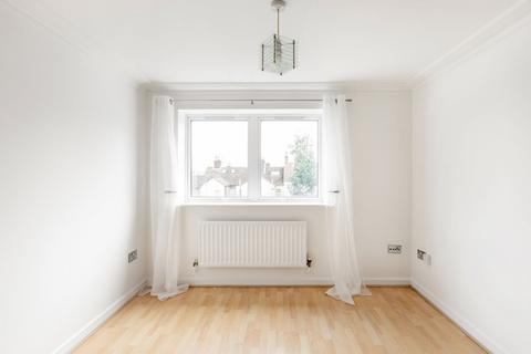 1 bedroom flat to rent, High Street, Berkhamsted HP4