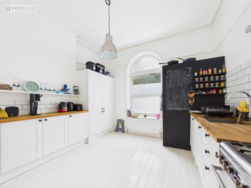 Kitchen.jpg
