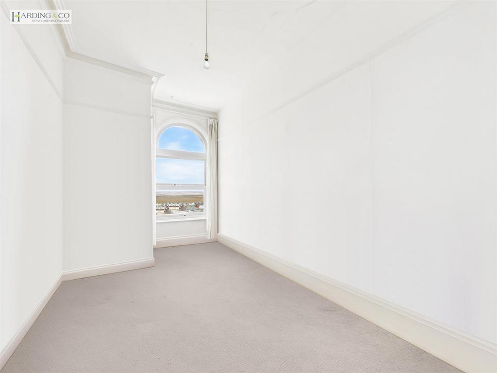 Bedroom 2.jpg