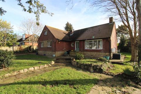 3 bedroom detached bungalow for sale, Baring Road, Cowes PO31