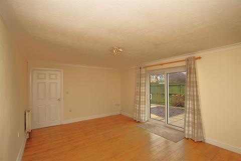 2 bedroom bungalow for sale, Nursery Close, Langworth, Lincoln LN3