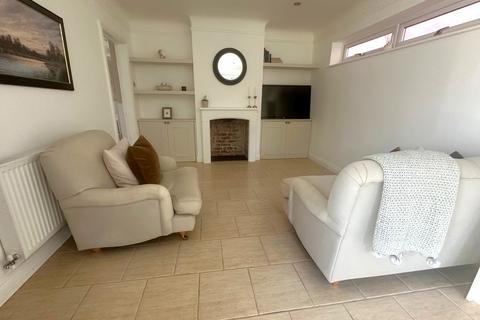 undefined, Watermans Lane, Dibden Purlieu