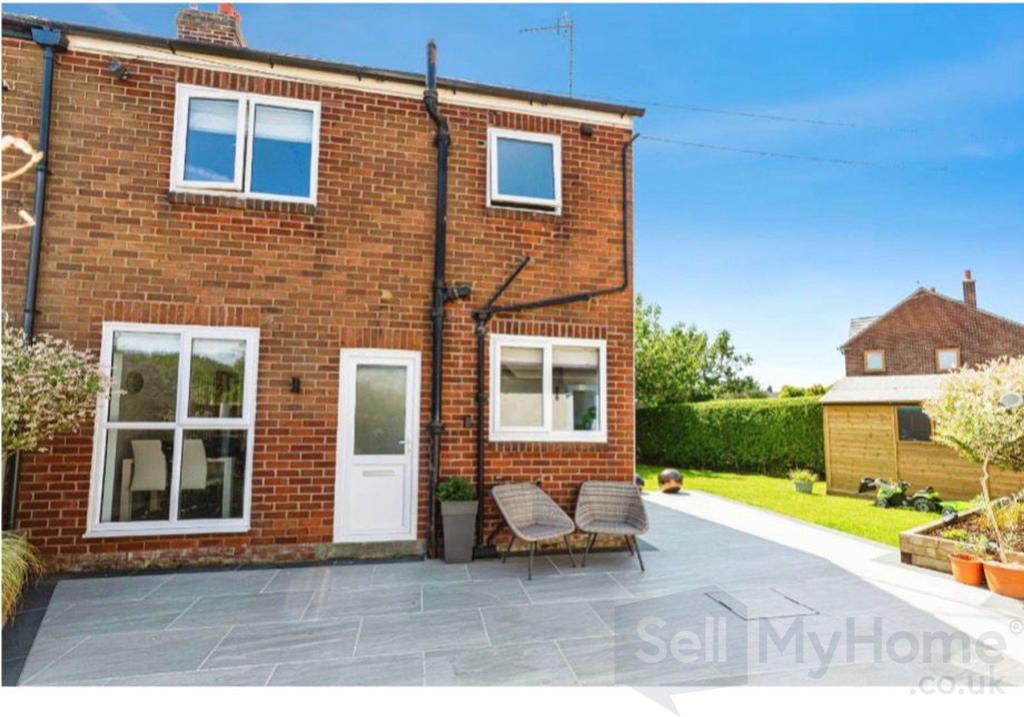 Front, side &amp; rear garden