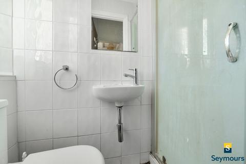 undefined, Lincoln Road, Surrey GU2