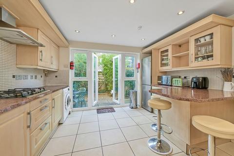 3 bedroom terraced house for sale, Merrow Street, London SE17
