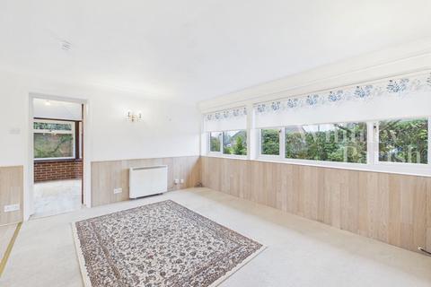 undefined, Manor Drive, Roydon