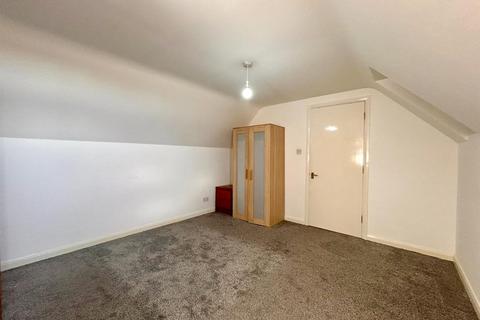 1 bedroom apartment to rent, Manor Parade, Hatfield