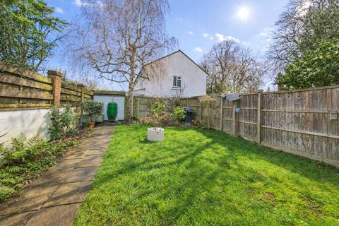 undefined, Hollins Walk, Reading, Berkshire, RG30
